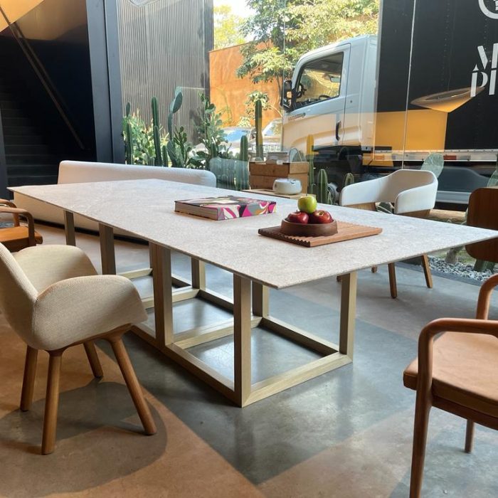 MESA_JANTAR_CUBO