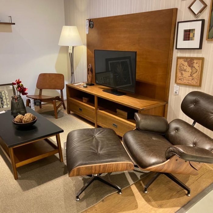 Poltrona Charles Eames_La Paz Coffee_Salva Design de Mobiliário