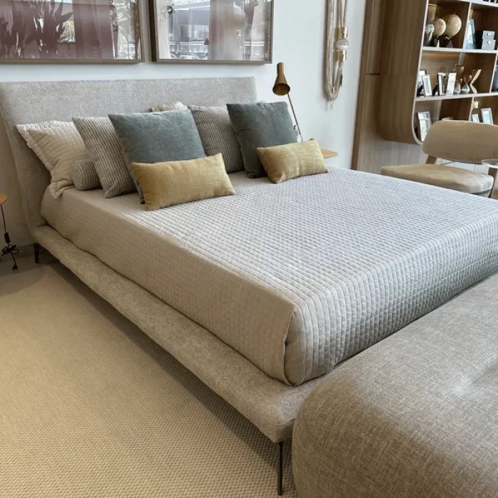 cama_cellini_41_1_67e9124e96b16f98b896ebca2c25f092